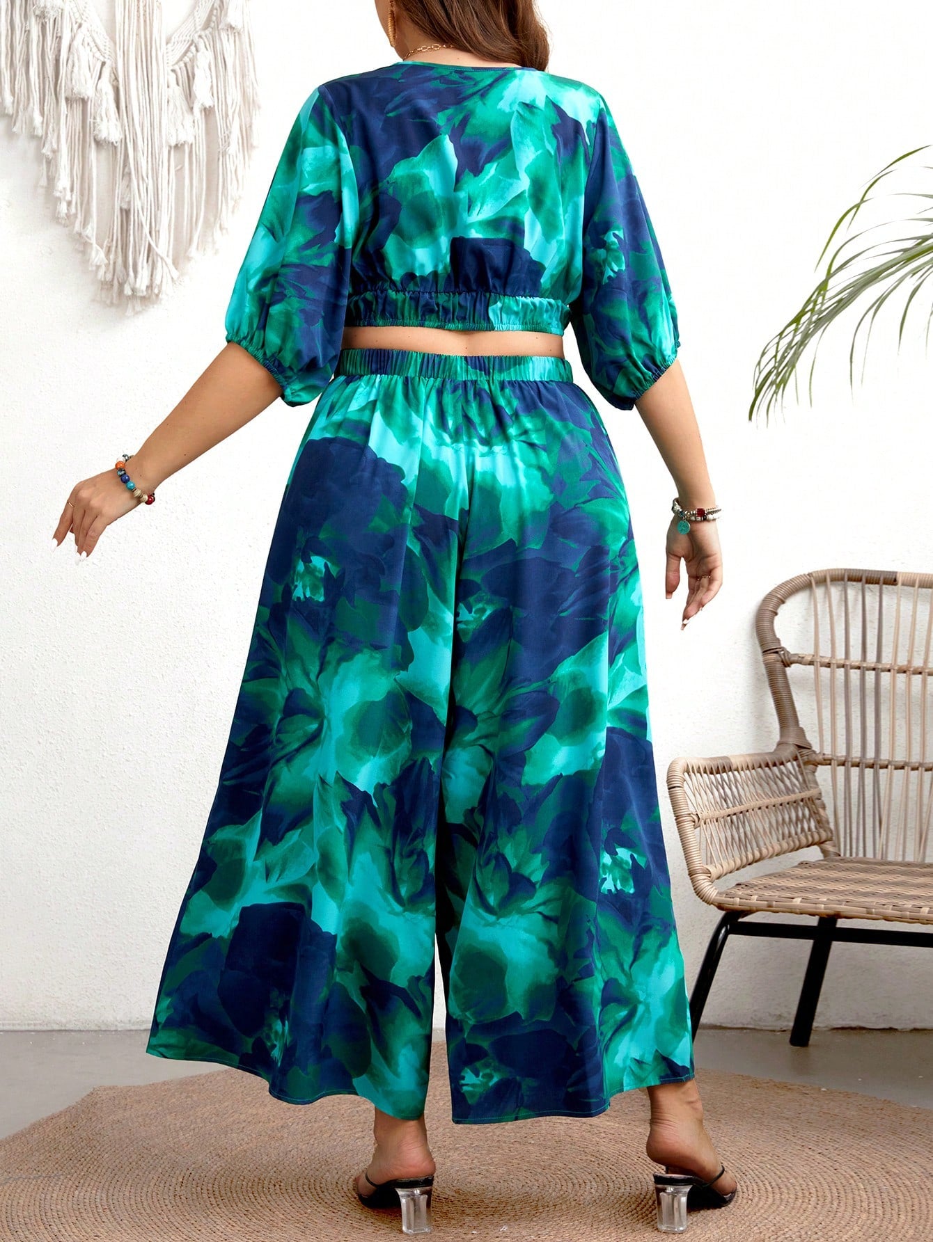 VCAY Women's Plus Size Floral Print V-Neck Crop Top And Wide Leg Pants Two Piece Set